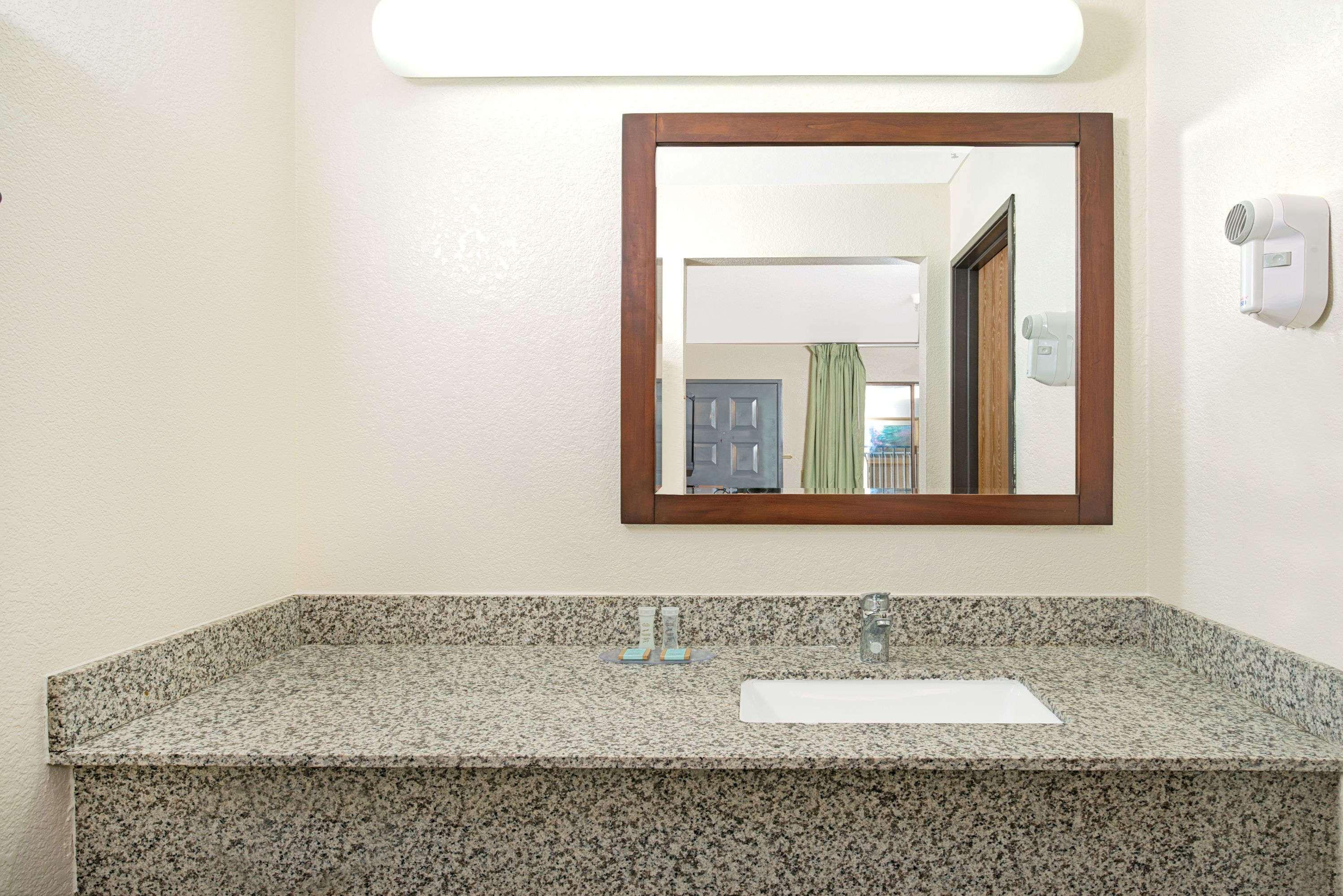Travelodge Sacramento/Rancho Cordova Εξωτερικό φωτογραφία