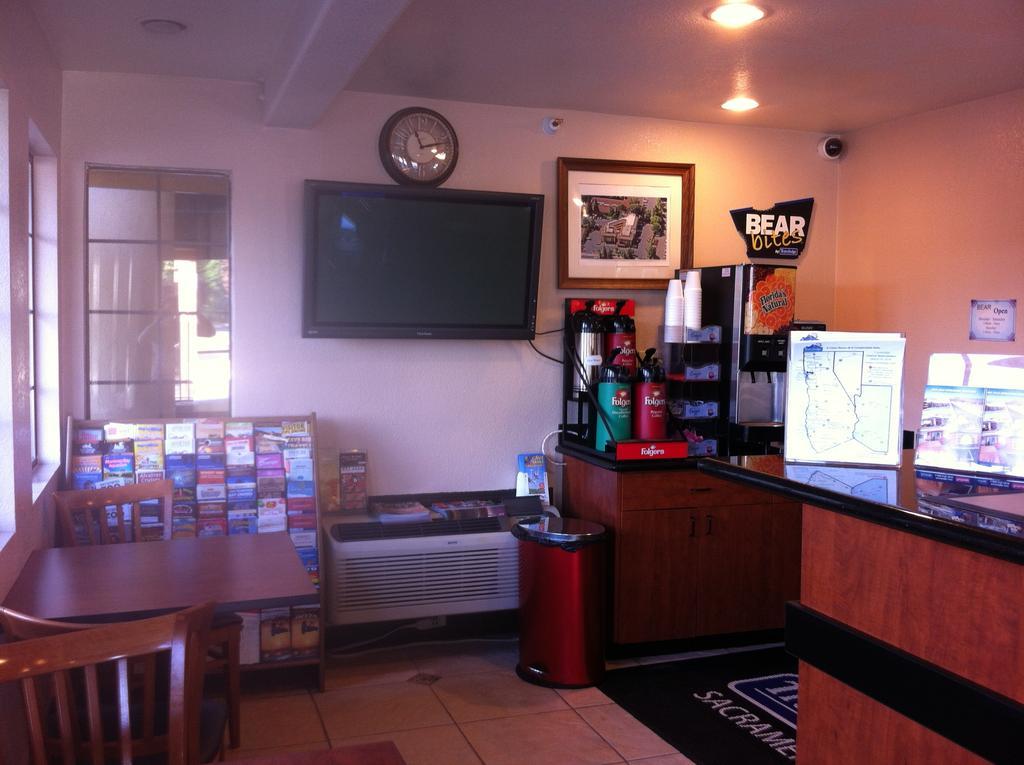 Travelodge Sacramento/Rancho Cordova Εξωτερικό φωτογραφία